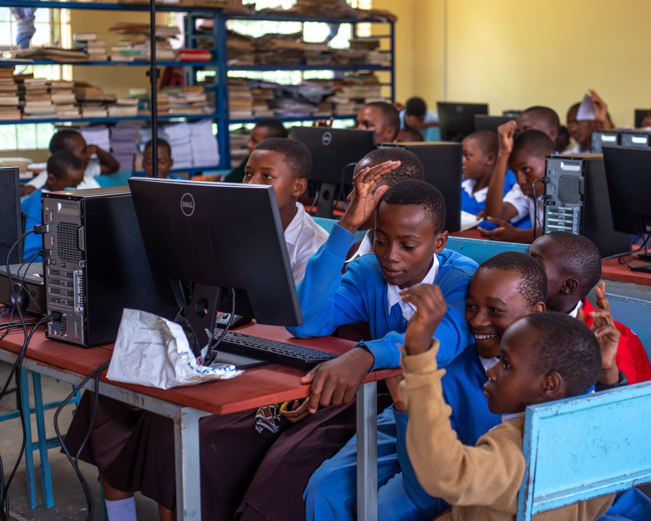 40.000 students connected, Phase II Tanzania